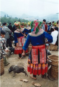 Local market with different ethnic Vietnamese peoples